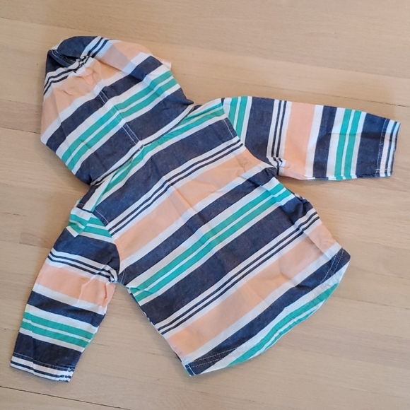 Gymboree Hooded Pull-Over - Picture 3 of 3